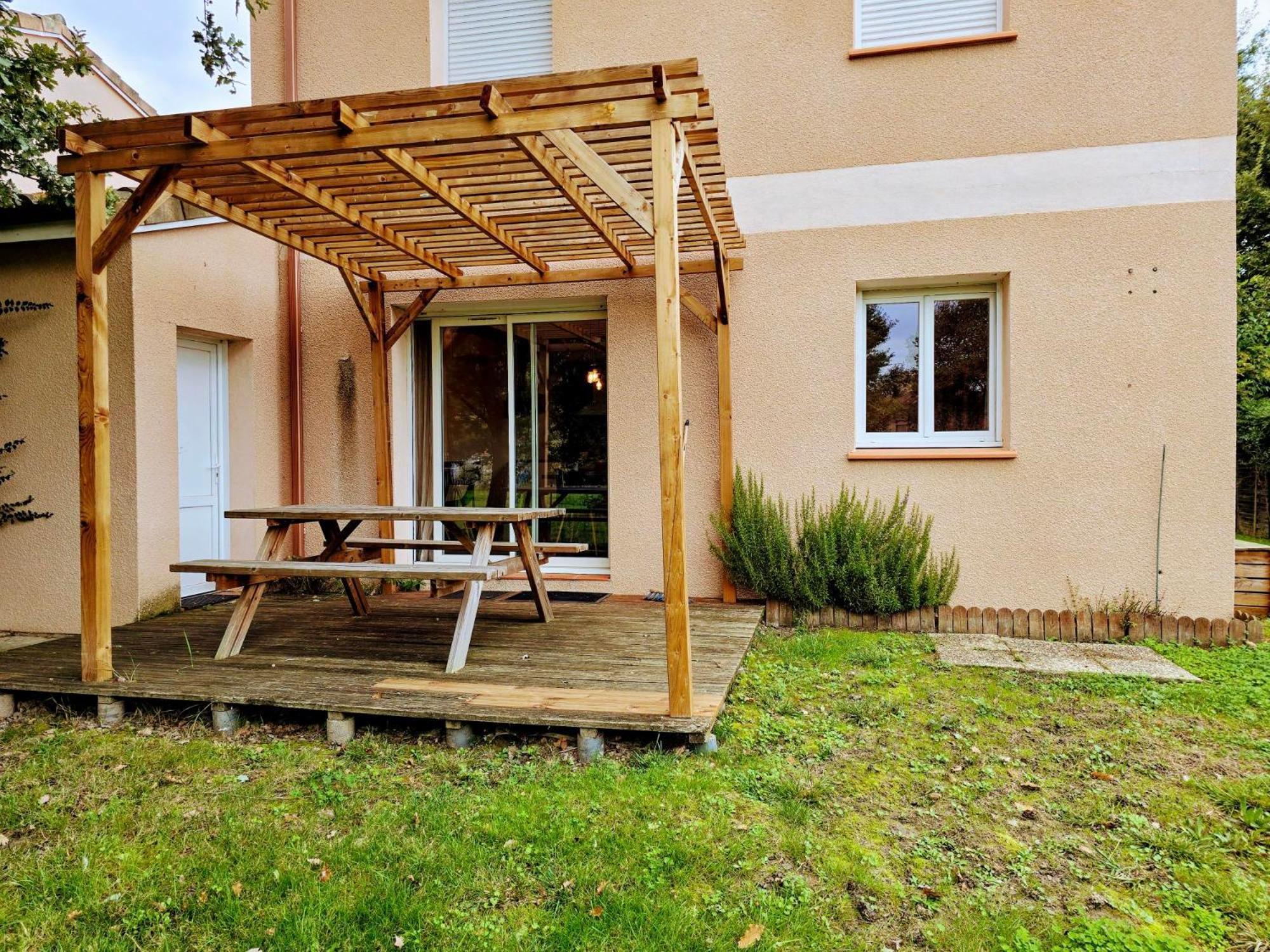 Le Clos Andree - Charmante Maison 8 Personnes - 5 Lits - Climatisation Reversible - Parking 3 Vehicules - Garage - Zone Nord - Terrasse Et Jardin Hébergement de vacances *