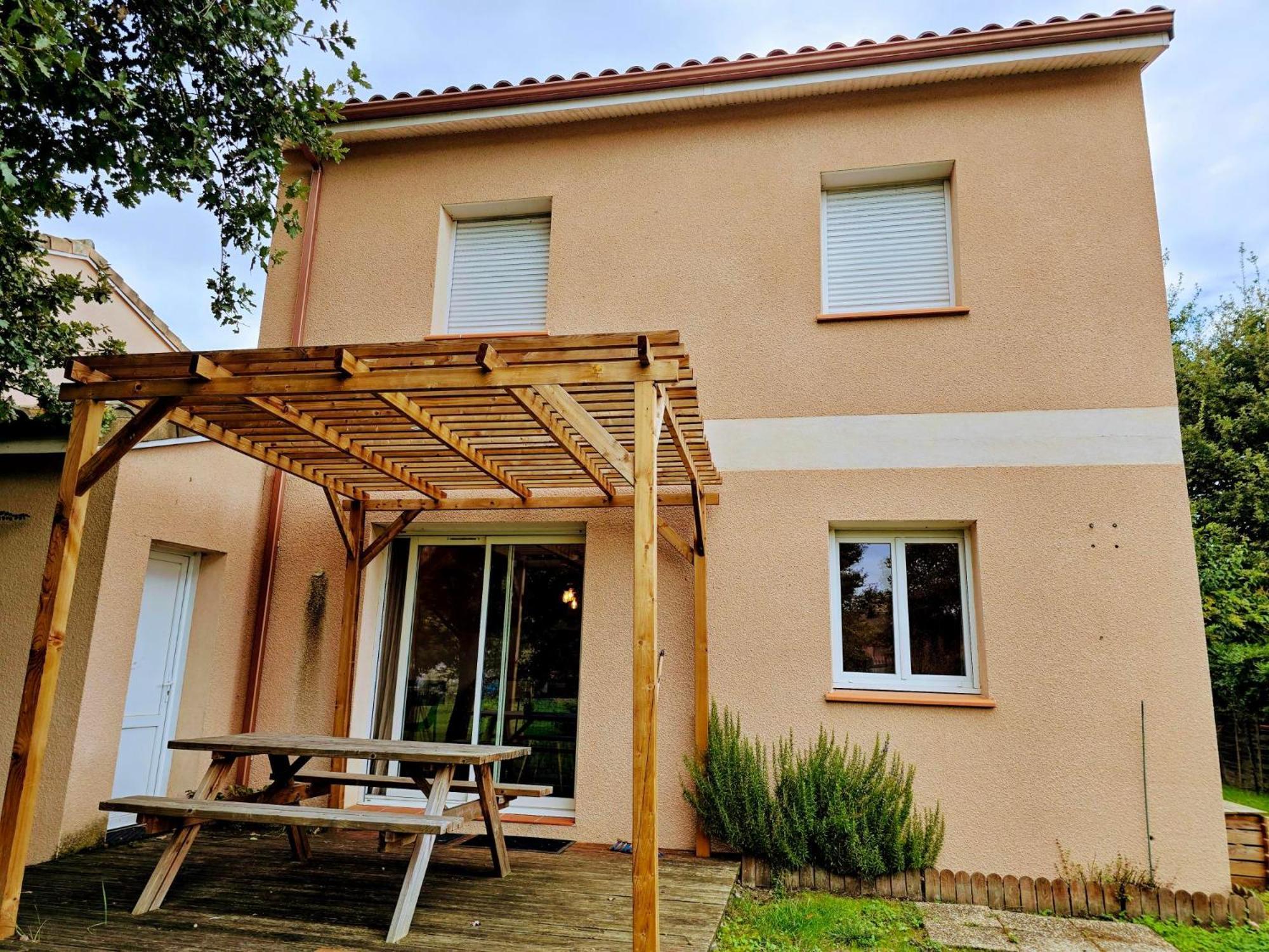 Le Clos Andree - Charmante Maison 8 Personnes - 5 Lits - Climatisation Reversible - Parking 3 Vehicules - Garage - Zone Nord - Terrasse Et Jardin Hébergement de vacances Montauban