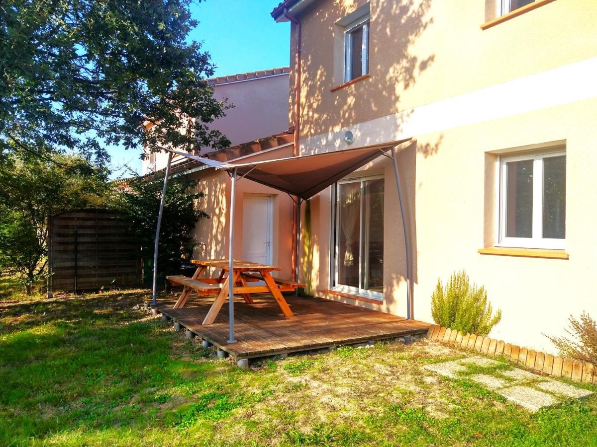 Le Clos Andree: Charming North With Garden And Garage Montauban