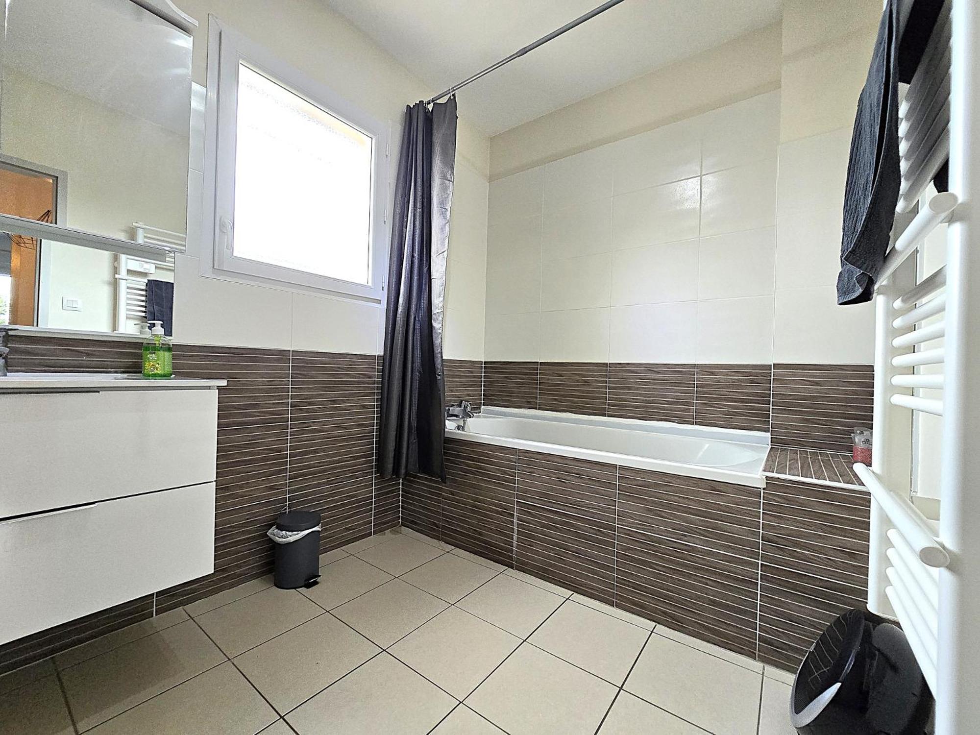 Le Clos Andree: Charming North With Garden And Garage Holiday home *